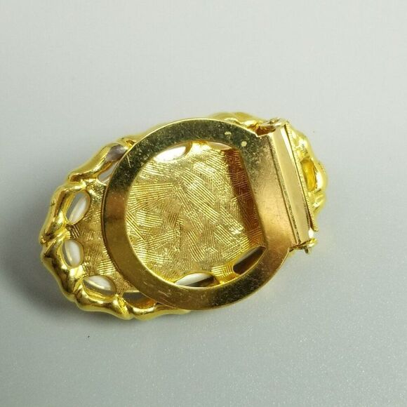 Vintage Faux Pearl and Gold Tone Oval Scarf Clip, 1 1/2 Inches Long, Retro - Picture 3 of 7